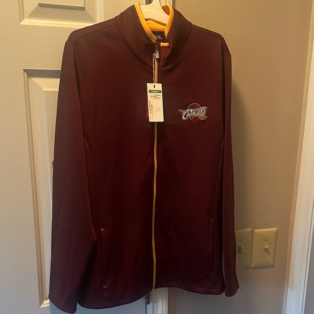 Antigua Women’s Maroon Cleveland Cavaliers Bomber Jacket  XXL new